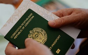 Минюст наказал около десятка вузов за требование у граждан лишних документов