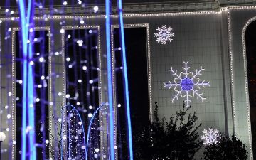 Спецкомиссия разрешила отмечать Новый год в количестве более 30 человек 