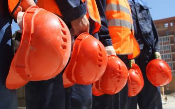 «Нелегалы и теневики нам не нужны», — вице-премьер России Марат Хуснуллин призвал наладить сферу трудоустройства мигрантов