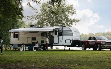 В Америке презентовали полноценный дом на колесах дешевле $30 тысяч