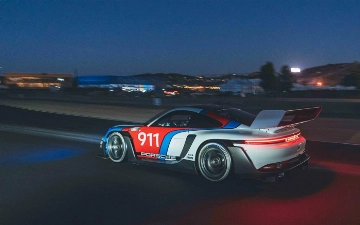 Porsche показал 911 GT3 R rennsport за $1 млн, но на нем нельзя выезжать на дороги