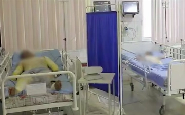 В Ташкенте двое подростков получили удар током, пытаясь сделать селфи на вагоне поезда