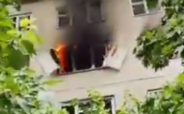 В одном из домов Ферганы произошел крупный пожар (видео)