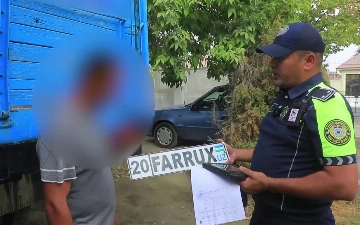 В Сырдарье водитель прицепил к грузовику автономер FARRUX: мужчину нашли и оштрафовали