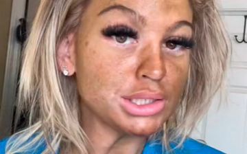 Блогер нанесла на лицо автозагар перед сном и и испугалась своего отражения