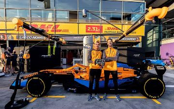 В сети показали гоночный болид McLaren, полностью построенный из Lego