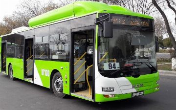 В столице водитель автобуса был уволен за использование мобильного телефона