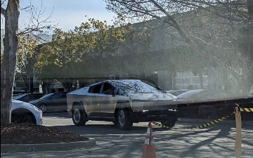 Tesla Cybertruck снова заметили на дорожных испытаниях