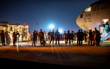 Шавкат Мирзиёев выразил соболезнования Джо Байдену в связи со взрывами в Кабуле