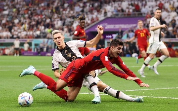 Германия вырвала ничью у Испании — видео