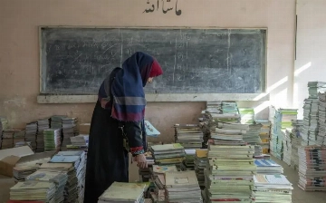 BBC: Талибы запретили в университетах Афганистана книги, написанные женщинами