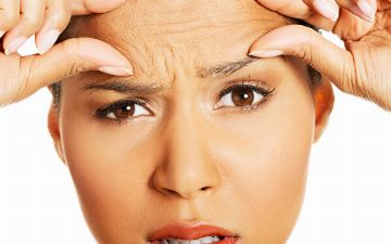 Разбираемся с косметологом: как бороться с морщинами на лбу