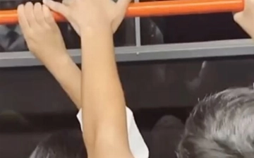 Правоохранители нашли «шутников», пристававших к девушке в метро Ташкента 