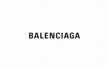 Balenciaga на Неделе моды представила сумку в виде мусорного пакета – фото
