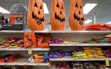 Жители США потратят рекордные $4 млрд на сладости для Хэллоуина