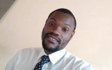 В Зимбабве 27-летний учитель без образования успешно подготовил к экзаменам учеников по WhatsApp