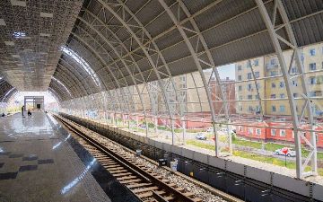 На часах столичного метро появилась «непристойная надпись»