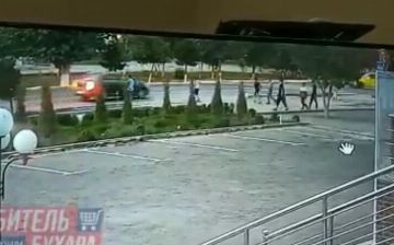 В Бухаре жестоко избили двух подростков 