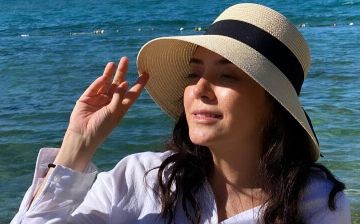 Рано Шодиева показала, как шьёт одежду — видео