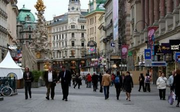 Жителей Узбекистана предупредили о новом порядке въезда в Австрию