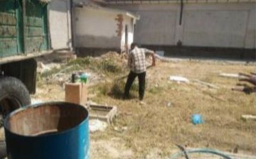 В Андижане прокурор принуждал к труду сотрудников управления благоустройства в своем доме