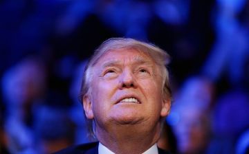 Бывший президент США Дональд Трамп станет комментатором боксерского поединка 