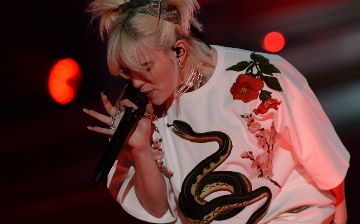 Билли Айлиш пришлось экстренно прервать свой концерт, узнайте из-за чего