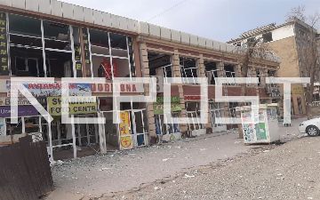 В результате разрушительного взрыва в Денау было повреждено 65 домов 