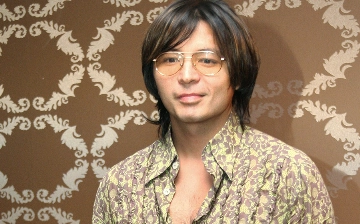 Появились фотографии детей умершего исполнителя хита «Я – это ты» Мурата Насырова