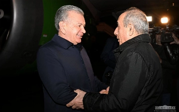 Как Шавката Мирзиёева встретили в Баку