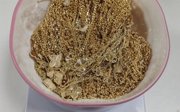 Под Ташкентом остановили женщину, пытавшуюся провезти «ювелирку» на 1 млрд сумов в интимной зоне