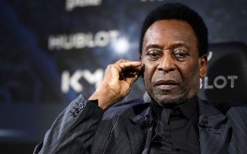 Пеле cнова госпитализирован 