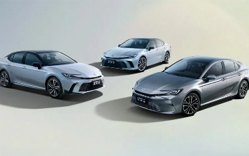 Новая Toyota Camry не смогла стать хитом продаж в Китае несмотря на высокие цены