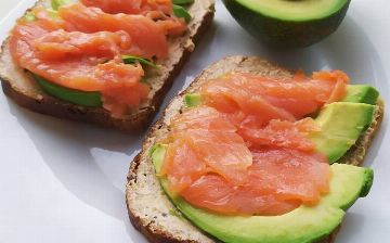 Назван жирный продукт, снижающий холестерин и сахар