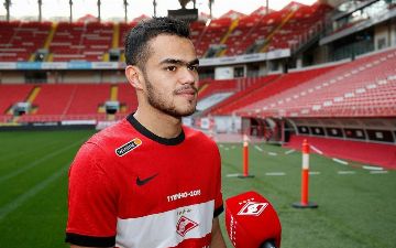 Подписчики вынудили узбекского футболиста «Спартака» удалить фото в Gucci