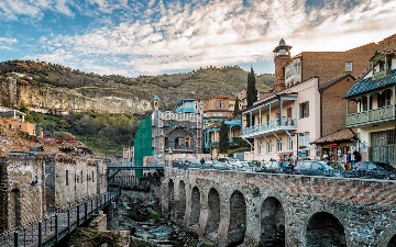 Узбекистанцам напомнили о новом требовании для въезда в Грузию