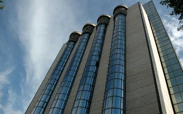 Центральный банк сообщил, что будет с купюрами номиналом 50 и 100 тысяч сумов старого образца