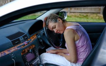 Женщина на протяжении 30 лет не может сдать на права: узнайте, почему