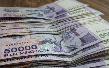 Стало известно, кто в стране получает пенсию «на дом»