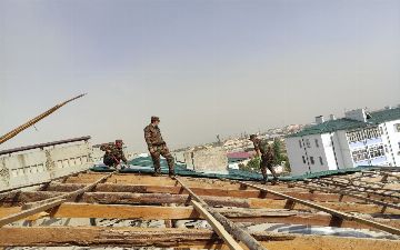 Мощный ураган сорвал кровли домов и оставил без света жителей Кашкадарьи 