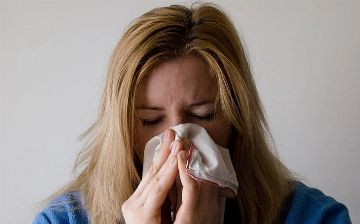 Врач сообщил о риске переболеть «короной» до 10 раз в год