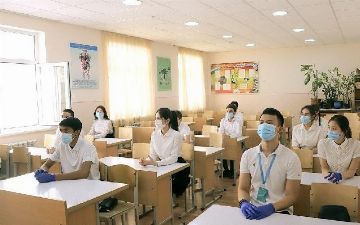 В одной из ташкентских школ гинеколог провел урок репродуктивного здоровья  