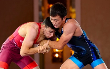 Узбекские борцы завоевали еще пять медалей на молодежном ЧА