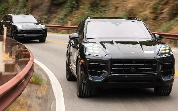 В Porsche подтвердили появление электрического кроссовера Porsche Cayenne в 2026 году