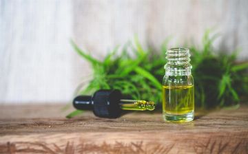 Масло каннабиса снижает частоту приступов эпилепсий у детей — исследование