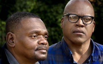 В США братья отсудили 75 миллионов долларов после 30 лет тюрьмы по ложному обвинению в убийстве девочки 