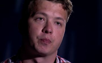 Экс-главред оппозиционного в Беларуси Telegram-канала NEXTA Роман Протасевич признал вину в организации беспорядков в Минске