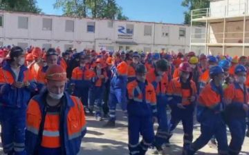 Узбекские строители вновь устроили стихийный митинг в Петербурге