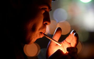 Пандемия увеличила число курильщиков: как так вышло?