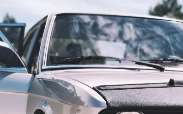 Узбекистанец сбил насмерть пешехода из-за внезапно открывшегося капота